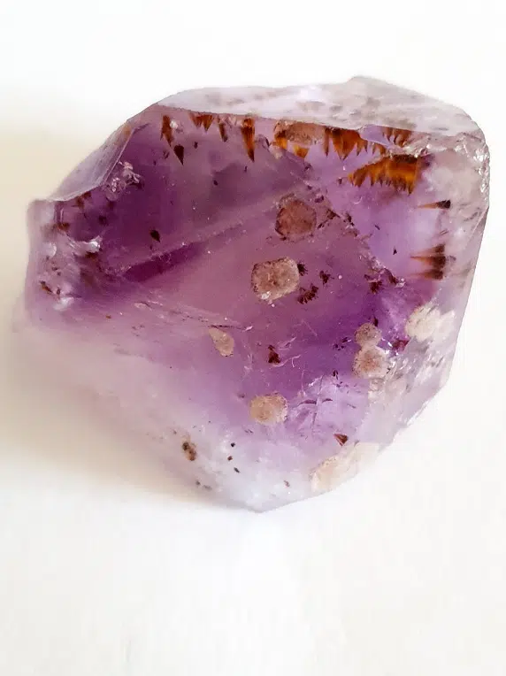 AMETHYSTE cristobalite & GOETHITE