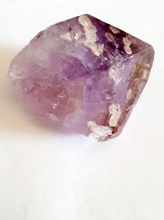 AMETHYSTE cristobalite&GOETHITE