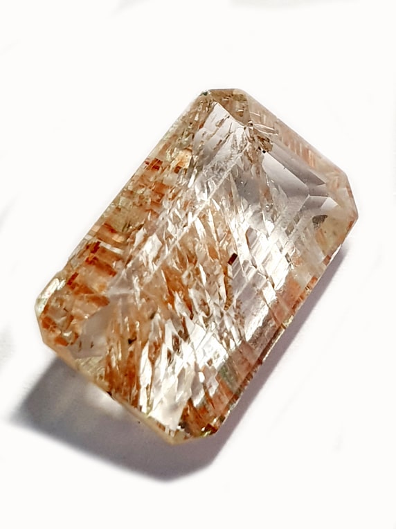 Spodumène à inclusions de dislocations – Image 2