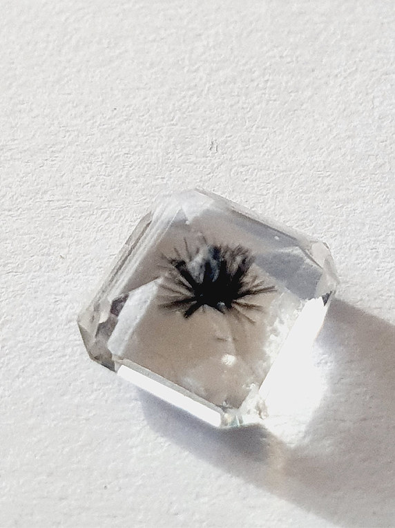 QUARTZ A HOLLANDITE