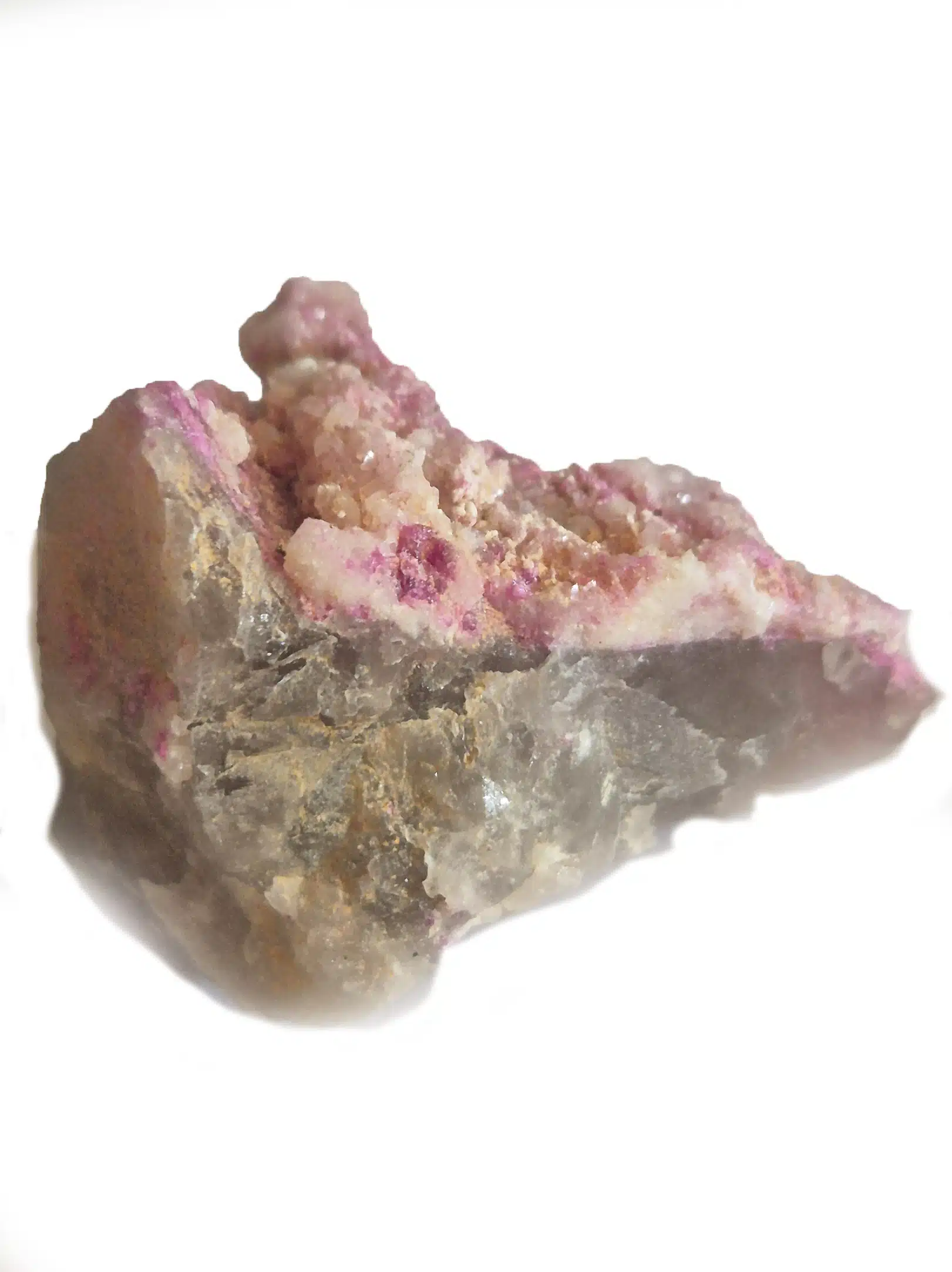 mannadonite &tourmaline ROSE sur quartz