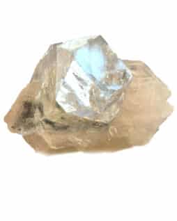 Apophyllite avec calcédoine,manganèse et stilbite: Inde